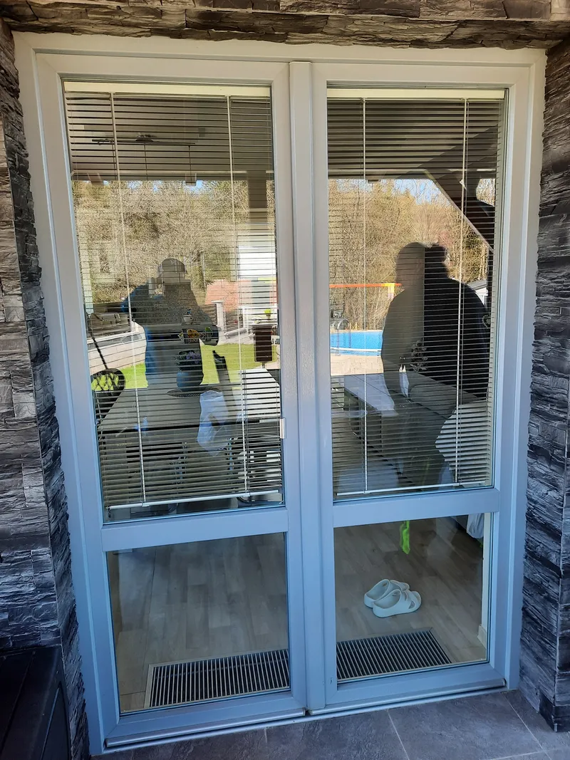 Pevná okenní síť - nová instalace detail